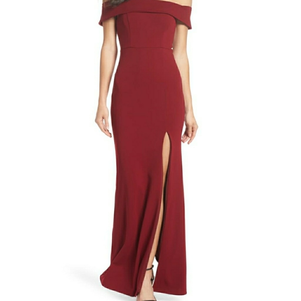 Lulus off shoulder mermaid style dress - Burgundy